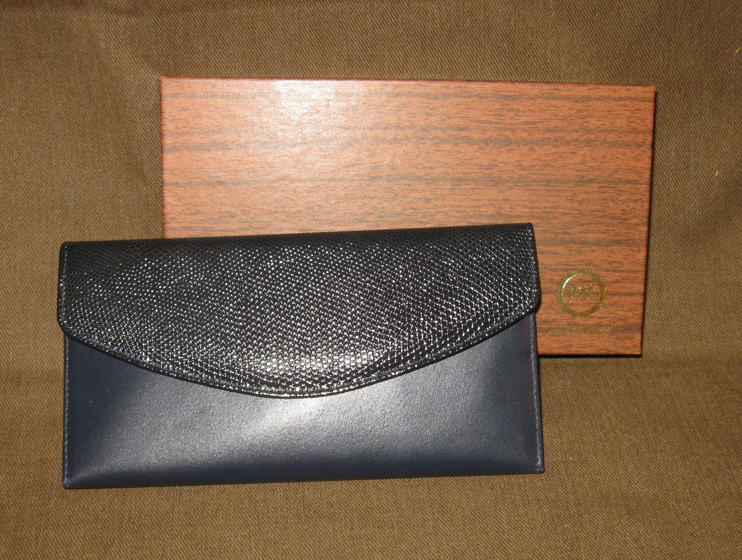 Pitt Ladies Leather Wallet Dark Navy